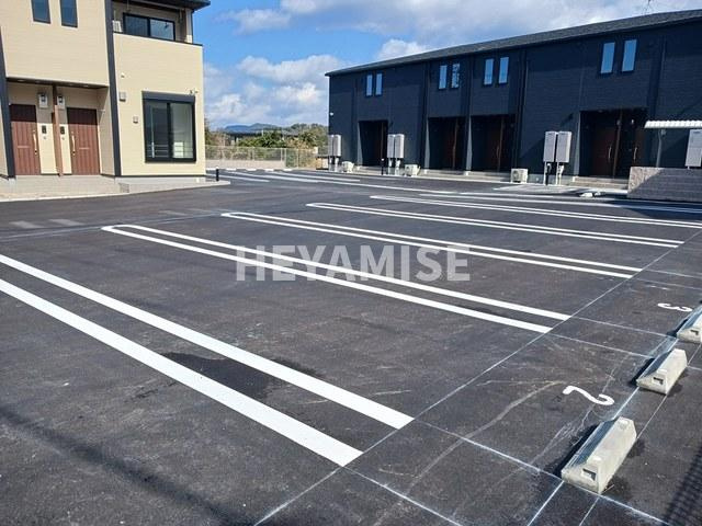 ベル　コリーヌAの駐車場
