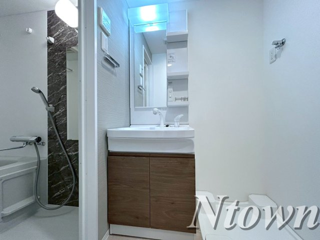 【独立洗面台】 | S-RESIDENCE名古屋菊井aline(アライン) | 独立洗面台、朝の身支度には欠かせません