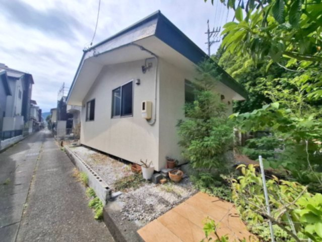 売中古戸建　静岡市葵区羽鳥1丁目の外観|陽当り良好・通風良好で、毎日が豊かで快適な暮らしに。