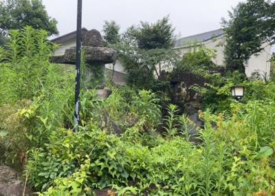 【外観】 | 旅館 | 土地の面積＝住宅面積ではありません。建ぺい率の問題などで、土地のある場所によって住宅を建てられる面積は限られています。高さもしかり、「土地」という言葉の中には、建築条件も含まれると考えておきましょう。