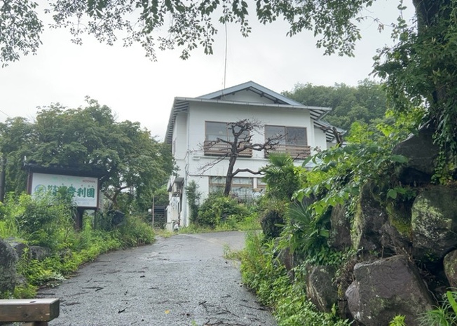 【外観】 | 旅館 | 販売されている全ての土地が、宅地用の土地であるとは限りません。都市計画法に基づき、基本的に住宅を建てることができるのは土地計画区であることに加え、市街化区域として定められている地域のみとなっています。