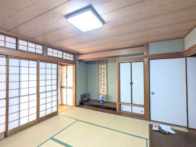 【和室】 | 書写一戸建 | い草の香りが落ち着く素敵な和室です