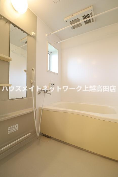 ディアコート結城 Ⅰの浴室|浴室（追焚機能付）