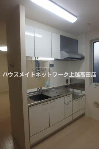 ディアコート結城 Ⅰのキッチン|キッチン（部分的参考201号室反転室内写真）