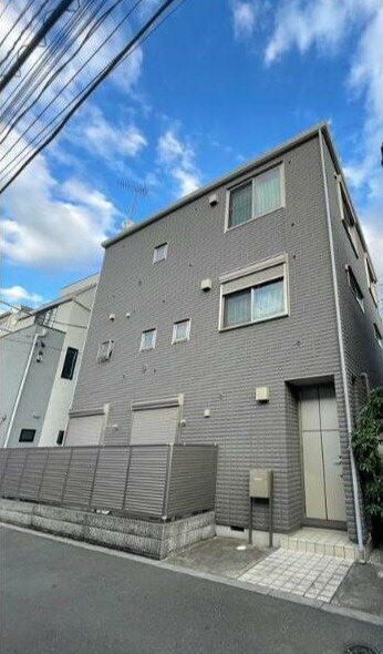 江東区亀戸５丁目のアパートの外観