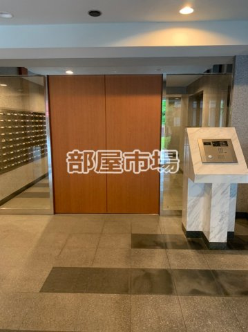 日神デュオステージ浅草のエントランス