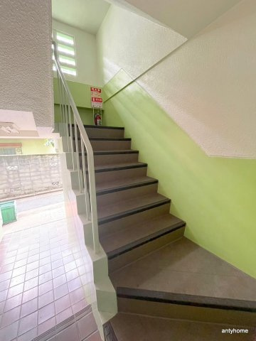 マンショングリーンのロビー