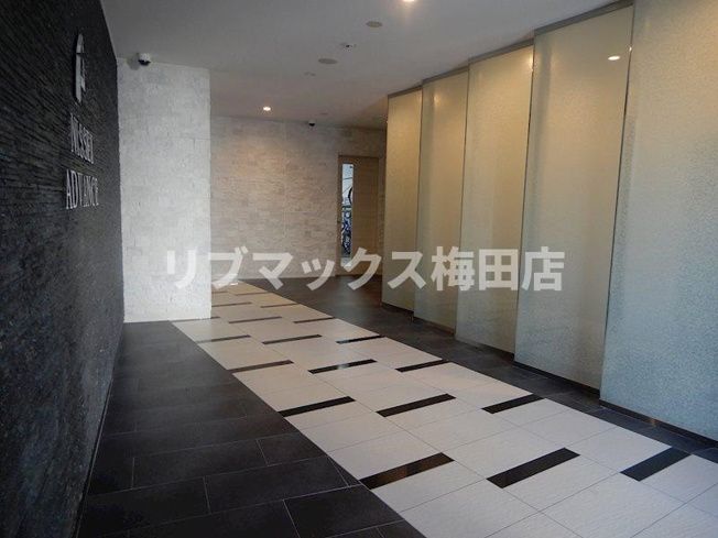 【ロビー】アドバンス西梅田ラシュレ
