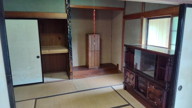 胎内市羽黒　２階建　８DKの和室|１階　リビング左の和室です。