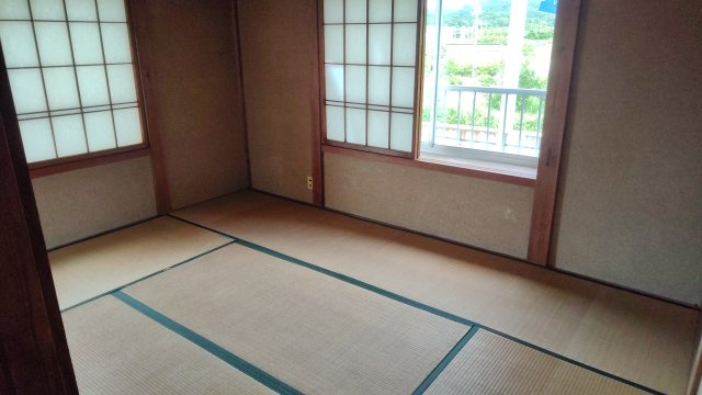 胎内市羽黒　２階建　８DKの和室|２階　階段上がって左の和室です。