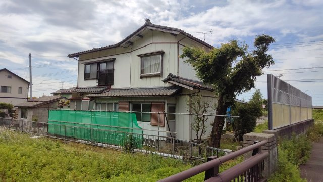 胎内市羽黒　２階建　８DKの外観