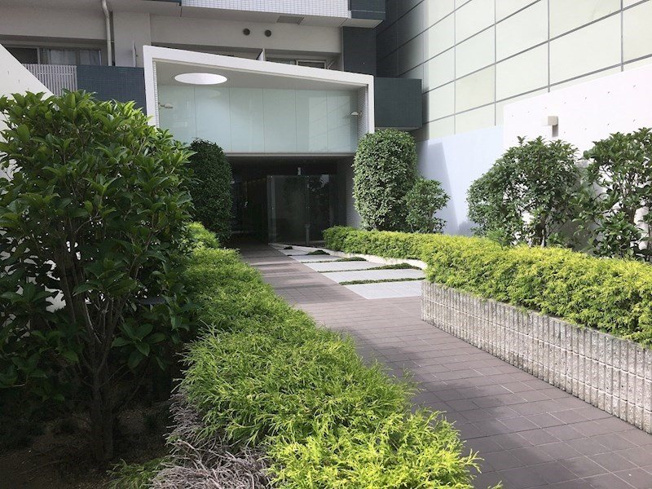 【エントランス】ア・ミュゼ新大阪
