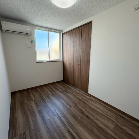 愛という名のもとにの洋室