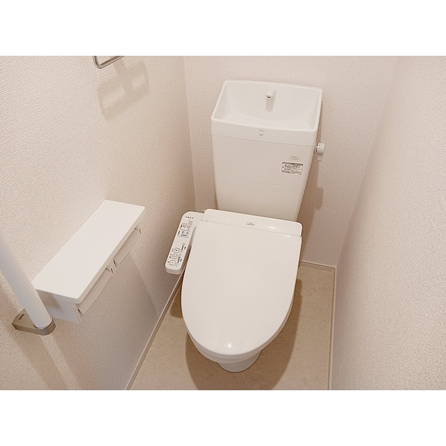 岐阜市水海道１丁目のアパートのトイレ