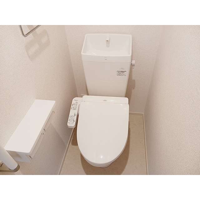 岐阜市水海道１丁目のアパートのトイレ