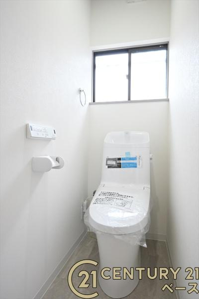 御所市櫛羅　一戸建のトイレ|■現地撮影写真■リフォーム済みの綺麗なお手洗いです！