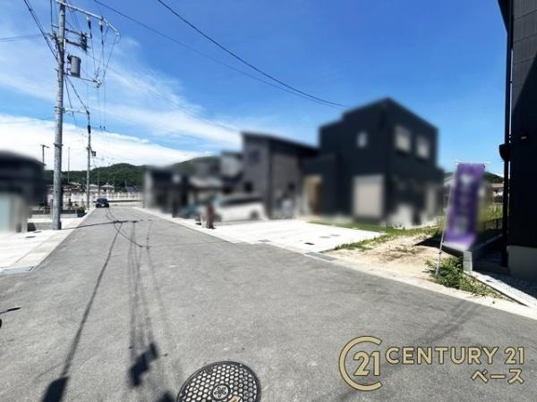 桜井市大字金屋の売地の前面道路含む現地写真|■現地撮影写真■前面道路は８ｍ以上あり広々としています！