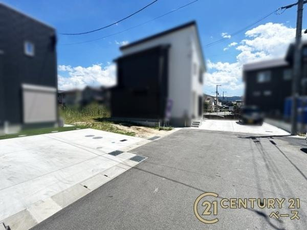 桜井市大字金屋の売地の前面道路含む現地写真|■現地撮影写真■落ち着いた雰囲気の住宅地です！ぜひお気軽にお問い合わせください！