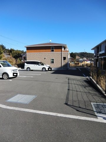 グラン　ポワールＡの駐車場