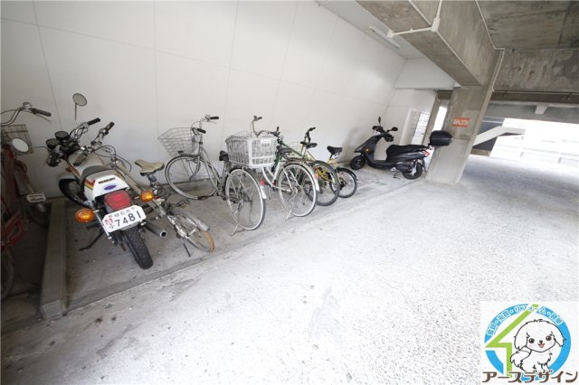 D-CUBEの駐車場