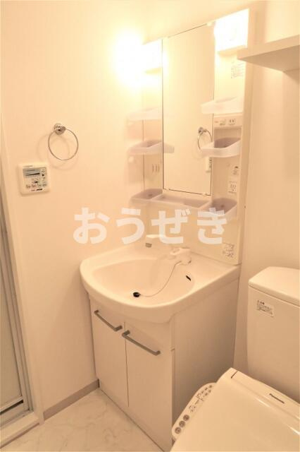 マーレ横浜白金の独立洗面台|※同仕様参考写真