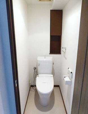 【トイレ】 | ライフプラザ横浜瀬谷 | 落ち着いた色調のトイレです♪