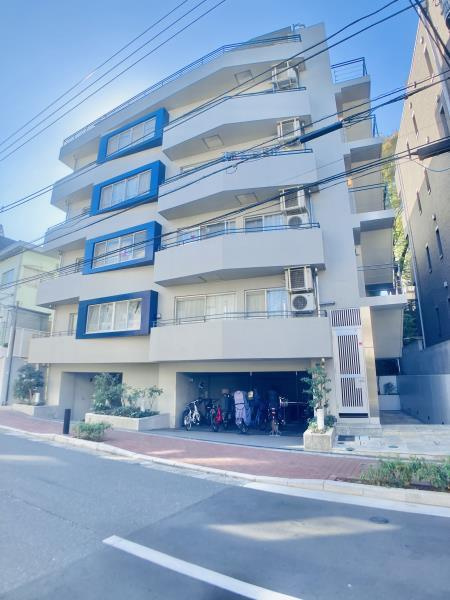 ウヴラージュ広尾の外観|外観は落ち着いています
