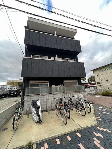 エヌエムサンカンテの外観