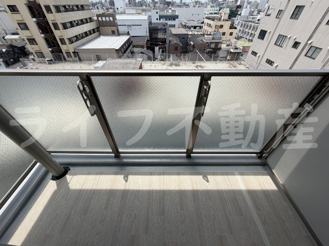 エスリード大阪イーストエッジのバルコニー