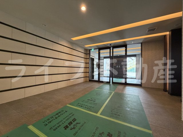 エスリード大阪イーストエッジのロビー