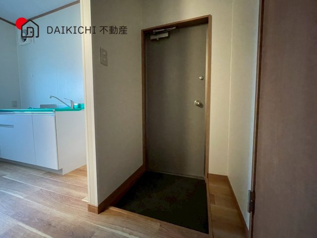 【玄関】 | 羽生市大字上新郷　中古戸建