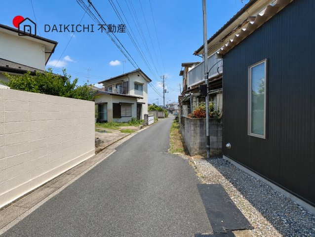 【前面道路含む現地写真】 | 羽生市大字上新郷　中古戸建