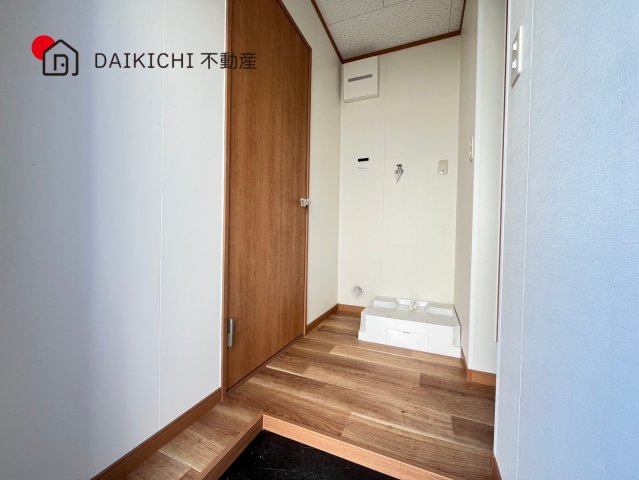 【玄関】 | 羽生市大字上新郷　中古戸建