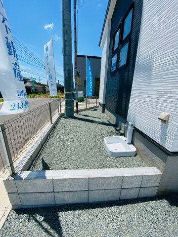 よかタウン／合志市御代志13期／２号棟の庭