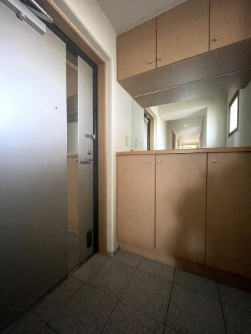 サーパスシティ木太一番館の玄関