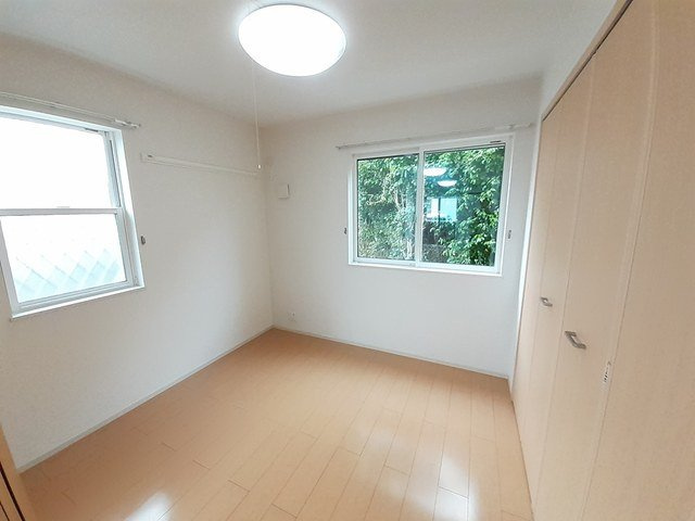 アズールつちうらの寝室|落ち着いた色調のトイレです