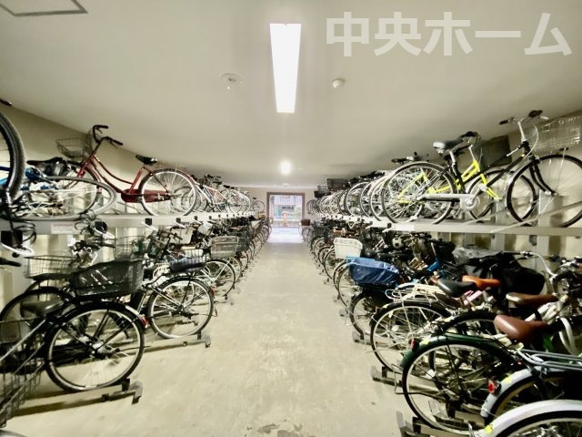 ライオンズプラザ西葛西の駐輪場|駐輪場。空き状況や費用などの詳細は担当スタッフまでお問い合わせください。