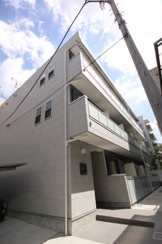 リブリ・アカデミーの画像