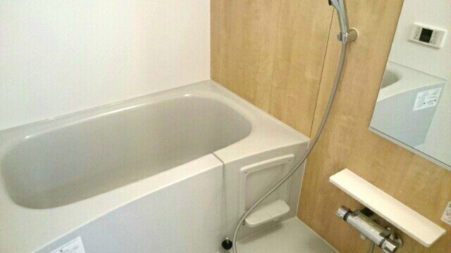 ノーブル　ウエストⅢの浴室|ゆったり過ごせるお風呂です