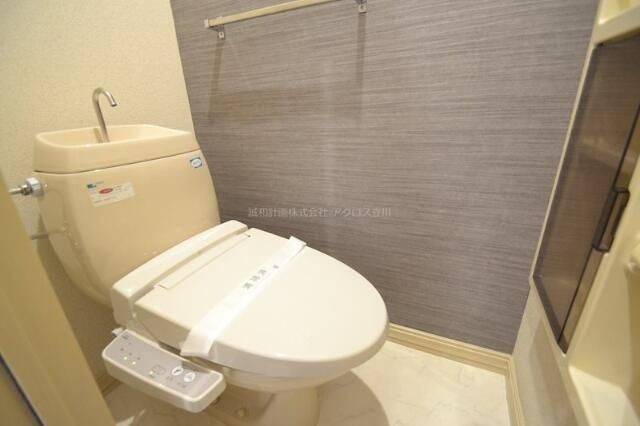 東村山市恩多町３丁目のアパートのトイレ