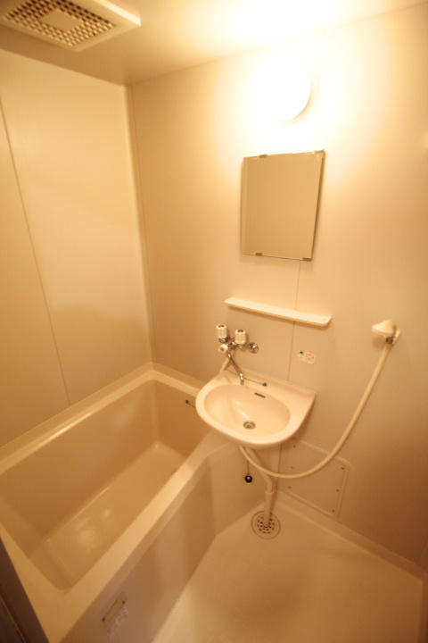 ※別部屋の参考写真です　当部屋はバストイレ一緒です