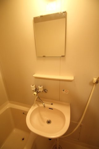 ※別部屋の参考写真です　当部屋はバストイレ一緒です
