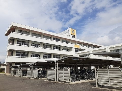 フィオーレⅢの周辺|吉野川市立鴨島第一中学校まで800m