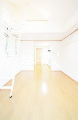 【居間・リビング】 | 板橋区前野町５丁目戸建 | 洋室のお部屋です。