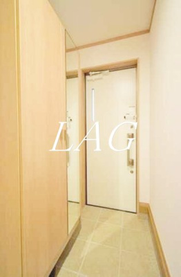 【玄関】 | 板橋区前野町５丁目戸建 | 玄関です。