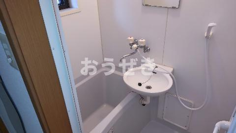 プレーン上大岡の浴室