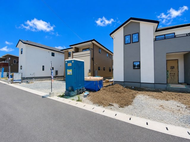 よかタウン／大津町引水8期／８号棟の前面道路含む現地写真
