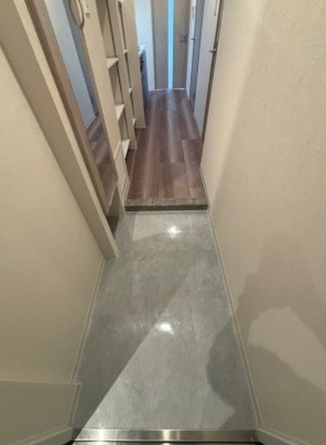 WAVE草加の玄関