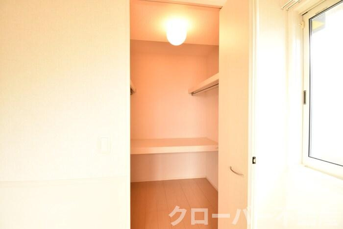 グランドフォレストの収納|ウォークインクローゼット