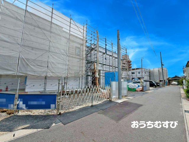 尾張旭市南原山町3期(全6棟)の前面道路含む現地写真